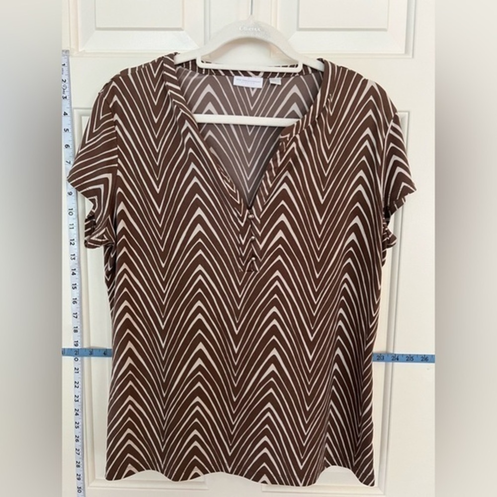 New York and Company short sleeve top, XL